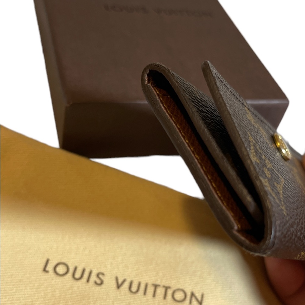Louis Vuitton Key Case - Picture 7 of 7